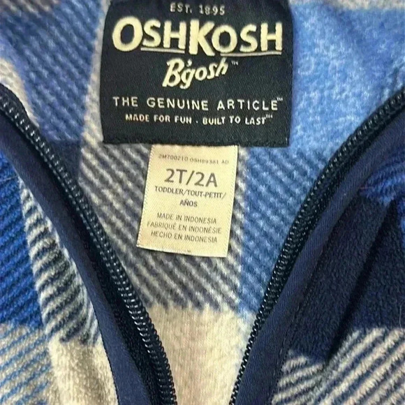 OshKosh B'gosh - full zip lightweight plaid fleece jacket. Size 2T - Picture 2 of 4